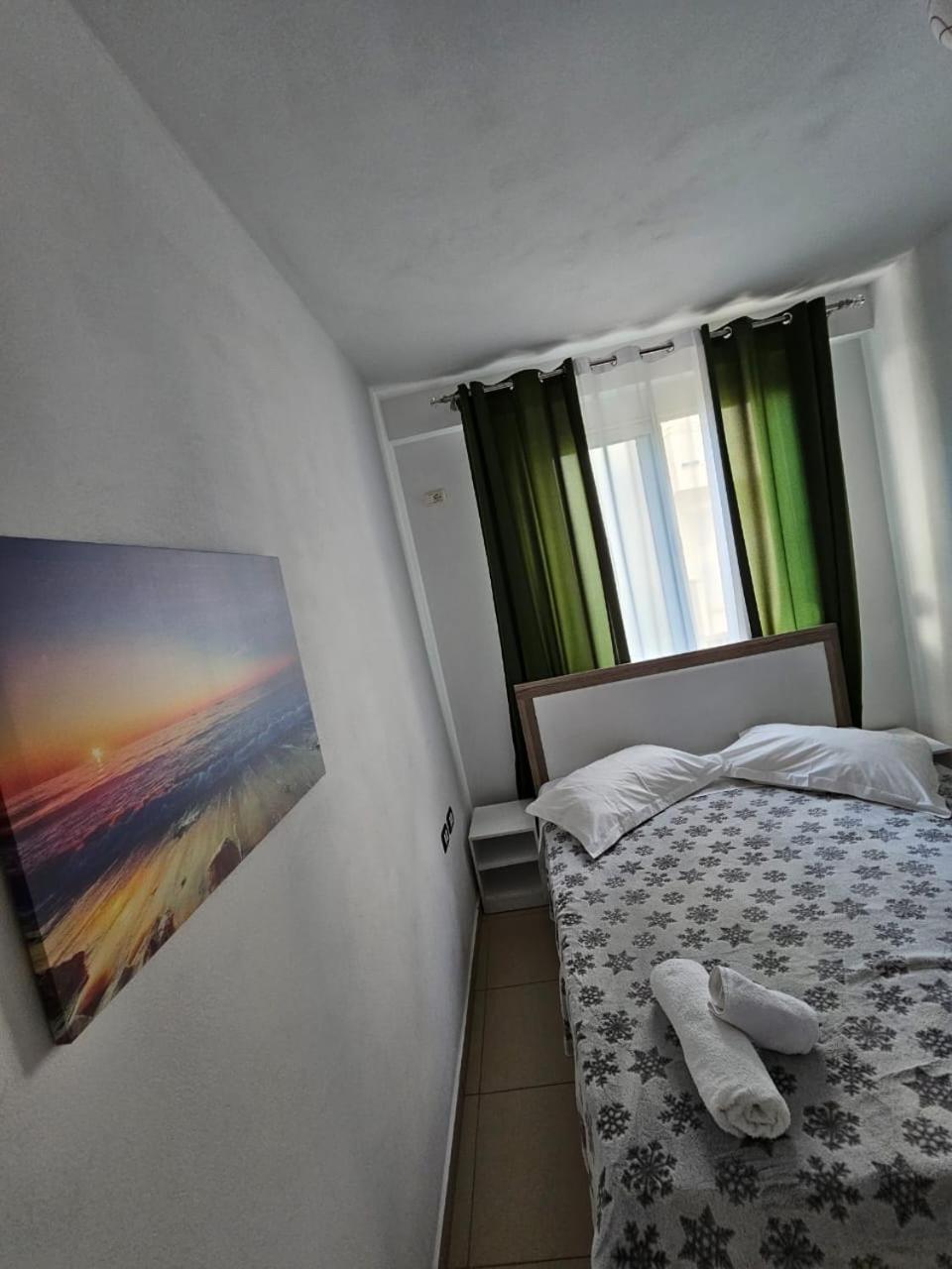 Redsun Apartment Vlorë Extérieur photo